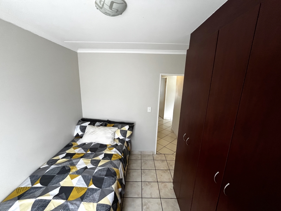 To Let 2 Bedroom Property for Rent in Burgundy Estate Western Cape